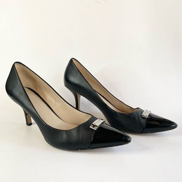 Coach Leather Point Cap Toe Black Silver Plate Emblem Stiletto Heel Zan Size 9.5 - Picture 2 of 10
